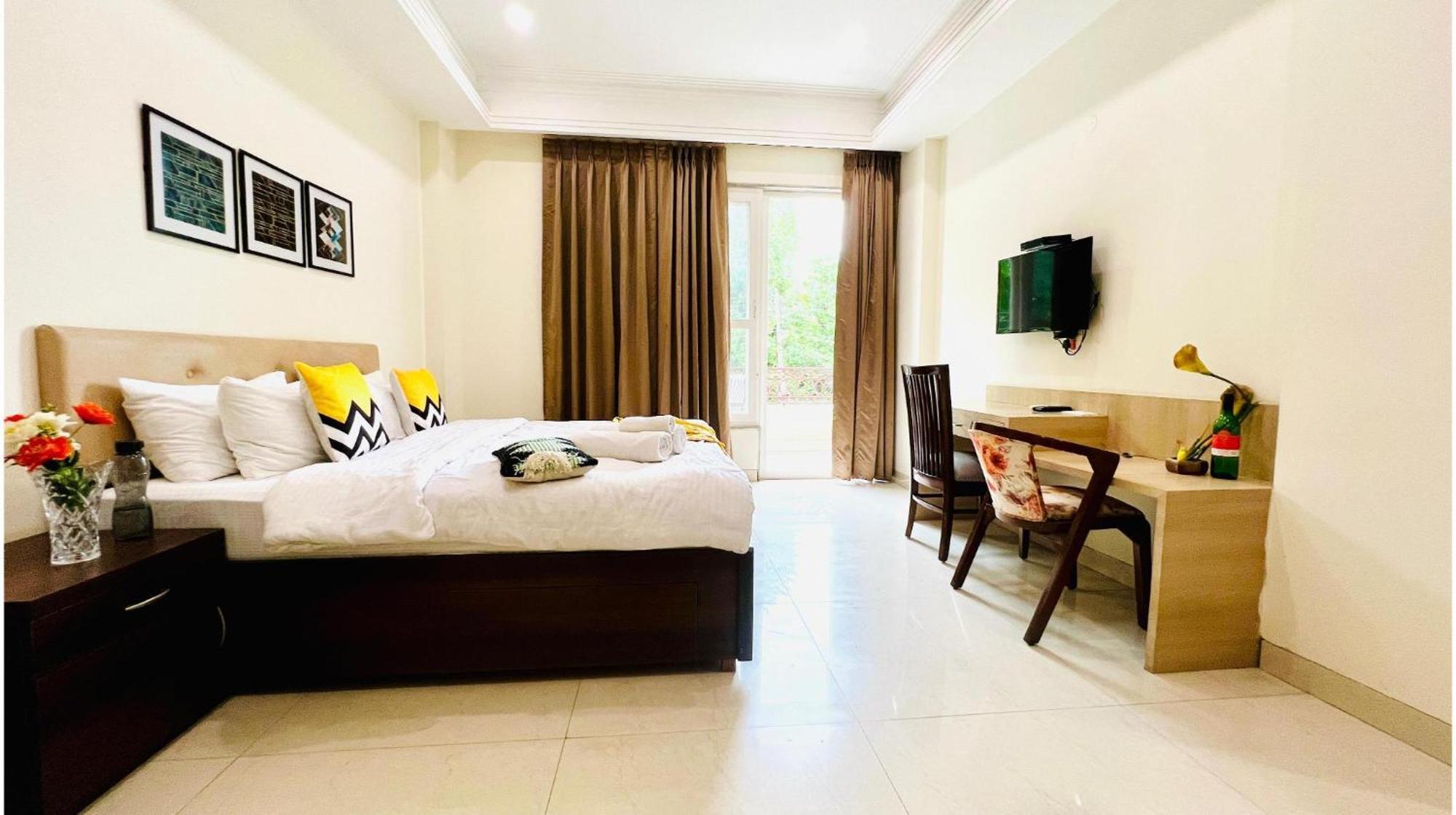 Bluo Studio2 Golf Course Road - Gym, Terrace Garden Gurgaon Exterior photo